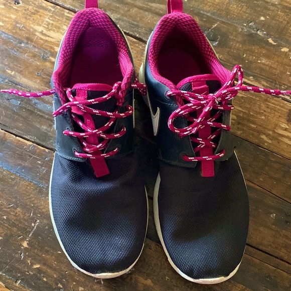 Nike runners - Picture 1 of 4